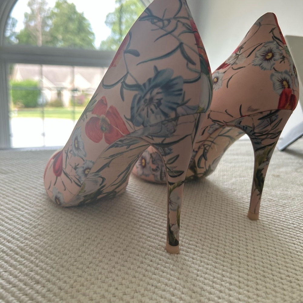 Aldo shoes beat ,worn only once